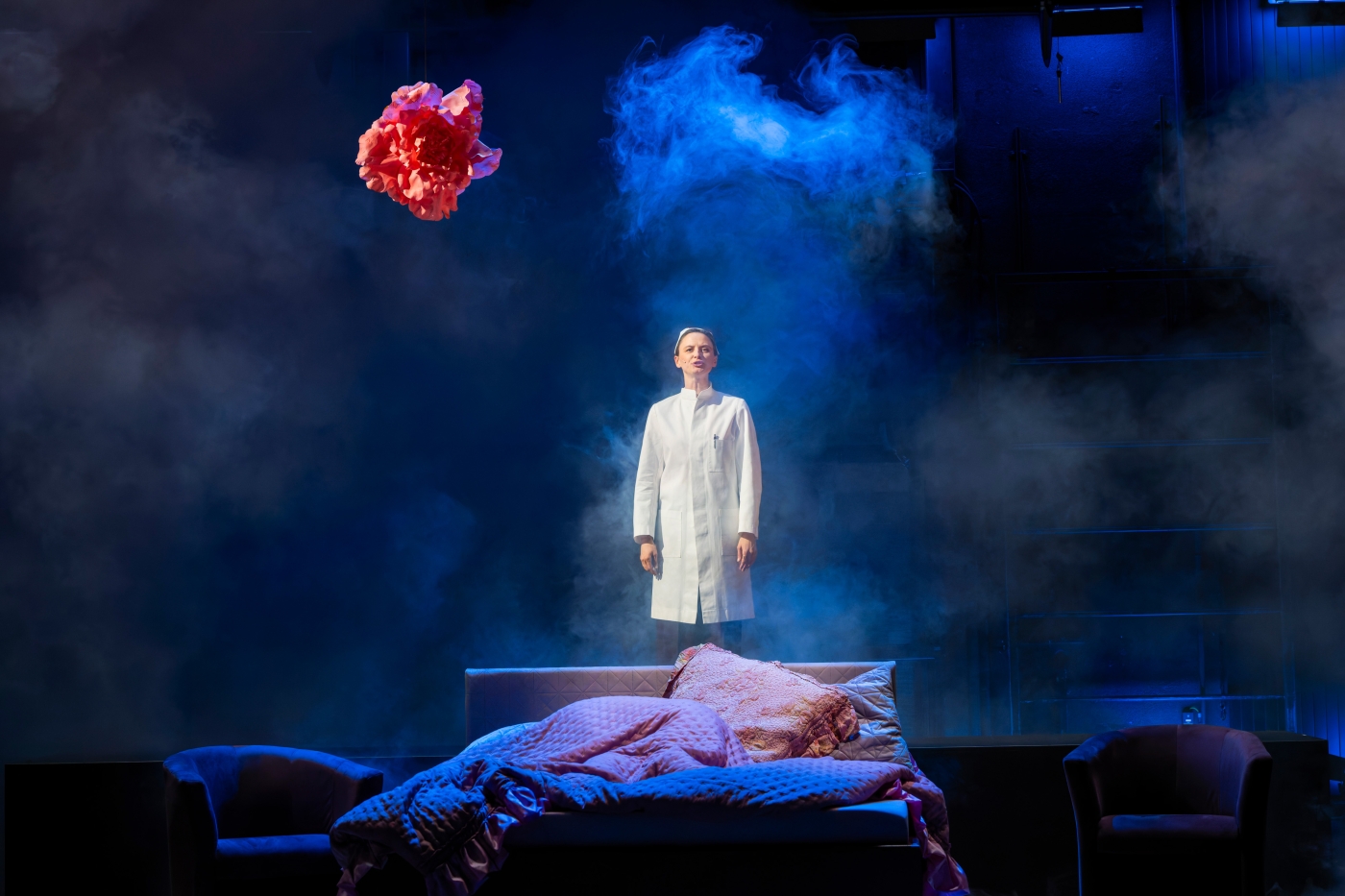 Luzerner Theater, «Auf allen vieren», Foto: Ingo Hoehn