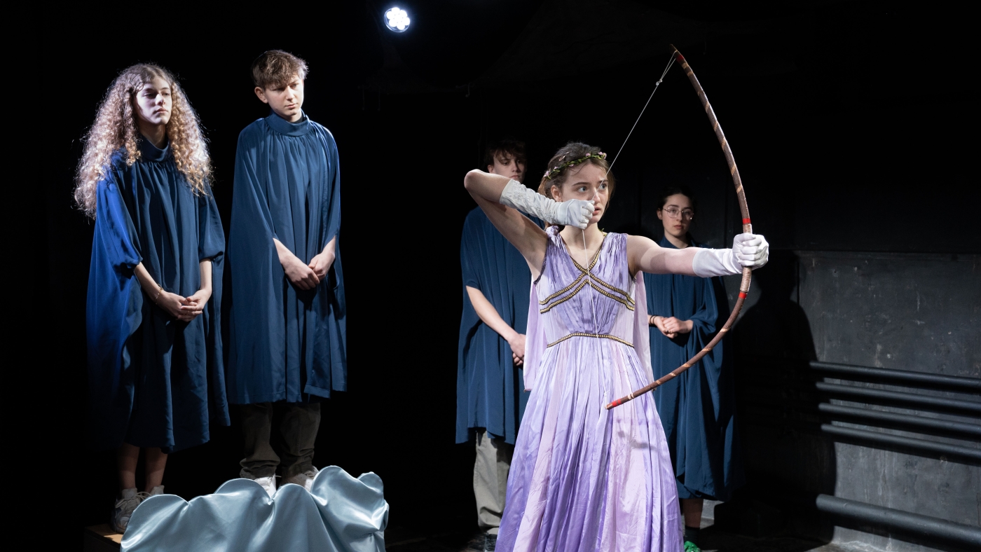 Luzerner Theater, «WHAT IS LOVE?», Foto: Elisa Sofia Theiler
