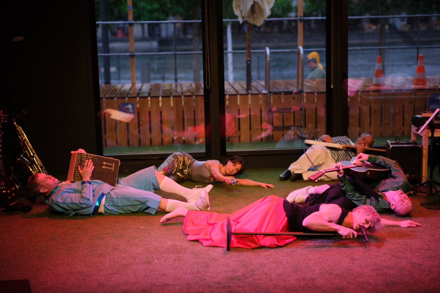 Luzerner Theater, «baden gehen 2», Foto: Emanuel Ammon