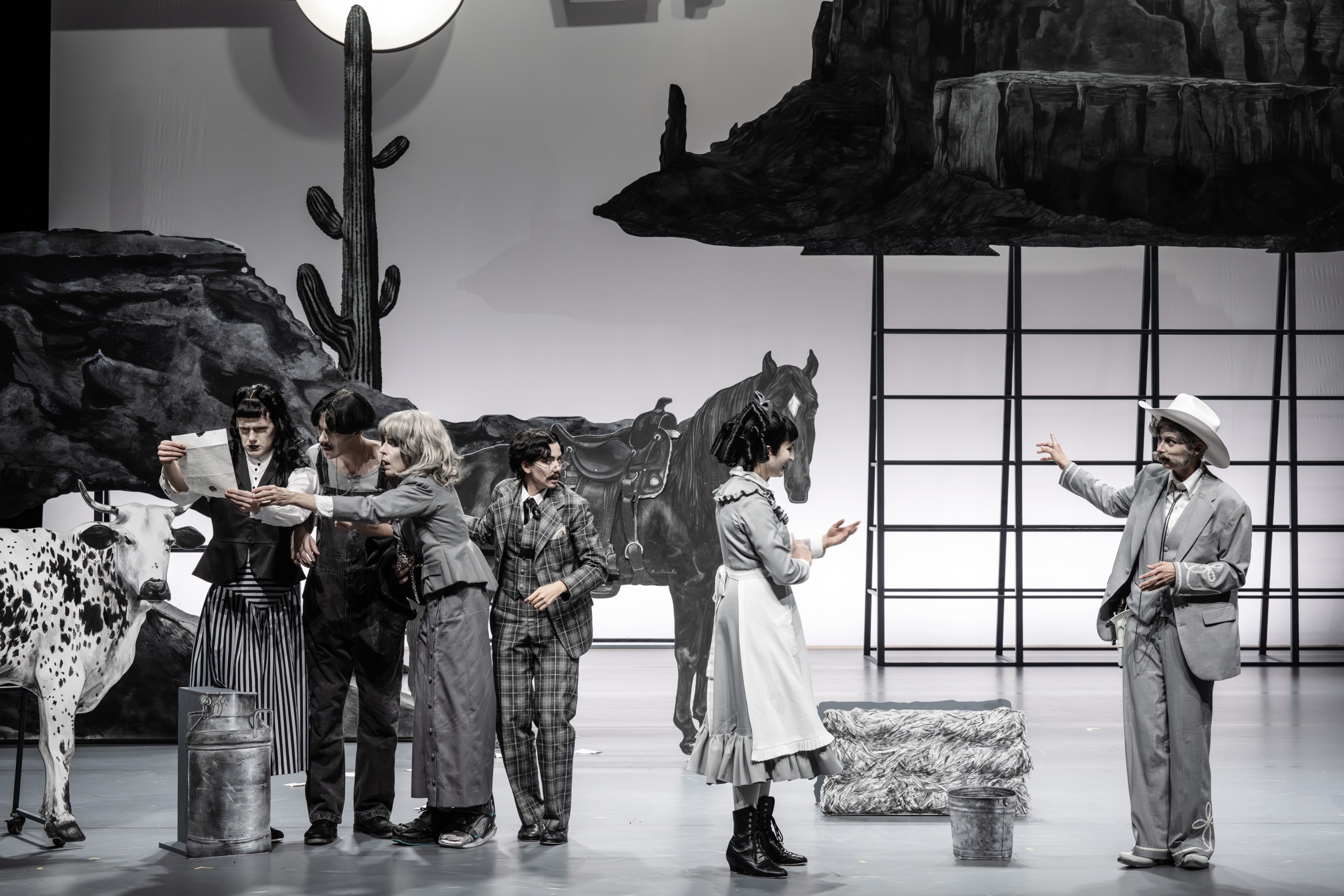 Luzerner Theater, «Der zerbrochne Krug», Foto: Tanja Dorendorf