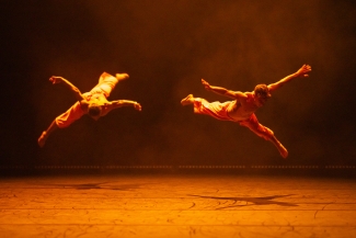 Luzerner Theater, Beyond, Kany Michel Obenga, Miguel Teixeira, Foto: Gregory Batardon