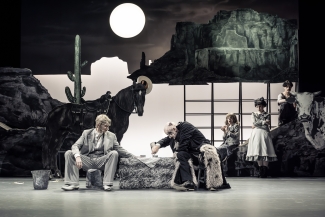 Luzerner Theater_Der_zerbrochne_Krug_Ensemble Schauspiel_Foto_Tanja_Dorendorf-3